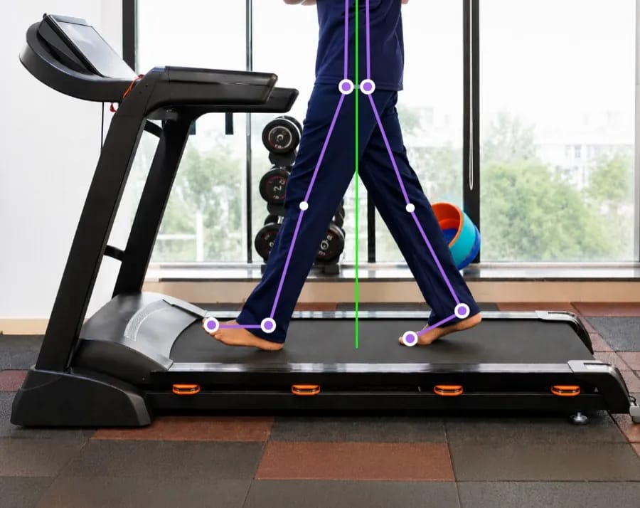 Gait and movement analysis on a treadmill with joint tracking overlay